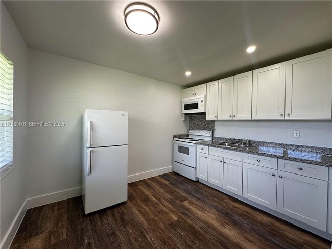 Photo - 2321 Madison St Unit 6