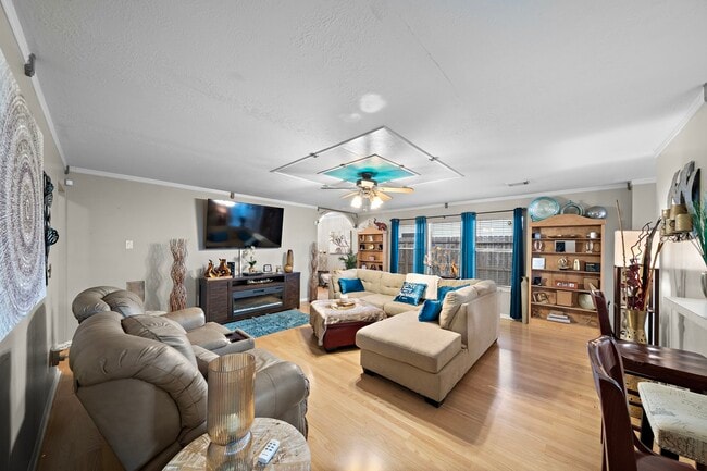 Photo - 1110 Ambrosden Ln