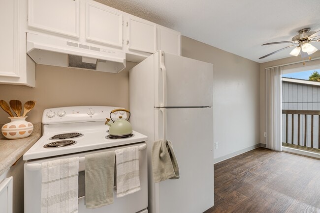 Photo - Moreland Place Apartments