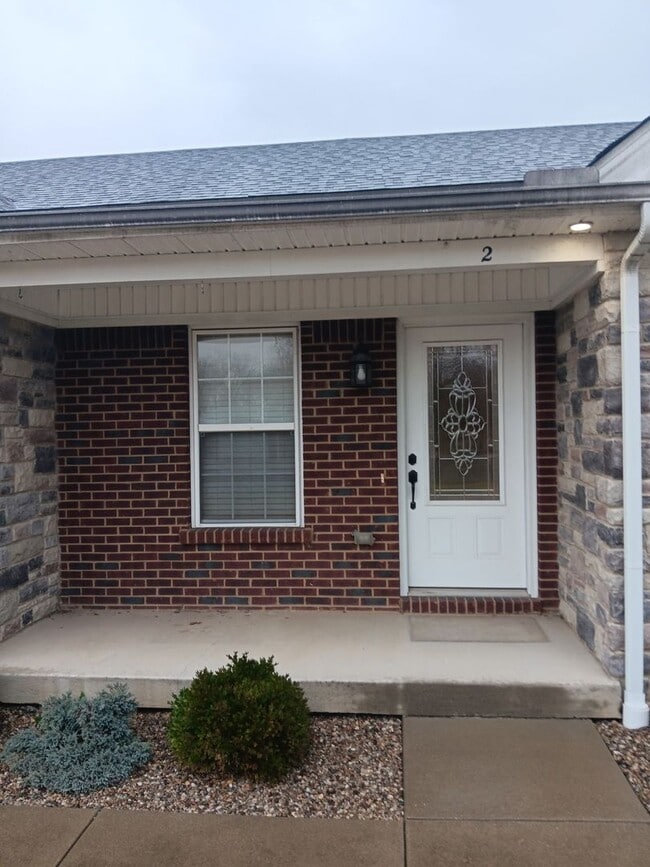 Building Photo - N 3rd Unit 2