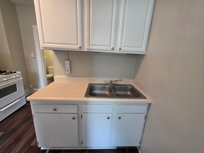 Photo - 126 Dawes Ave