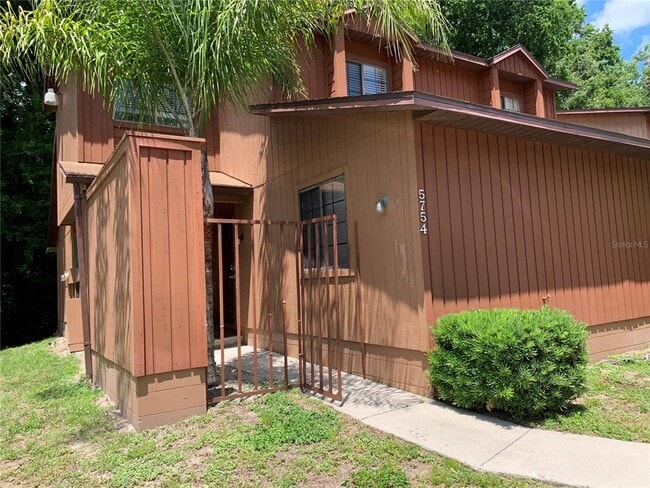 Building Photo - 5754 SW 8th Pl