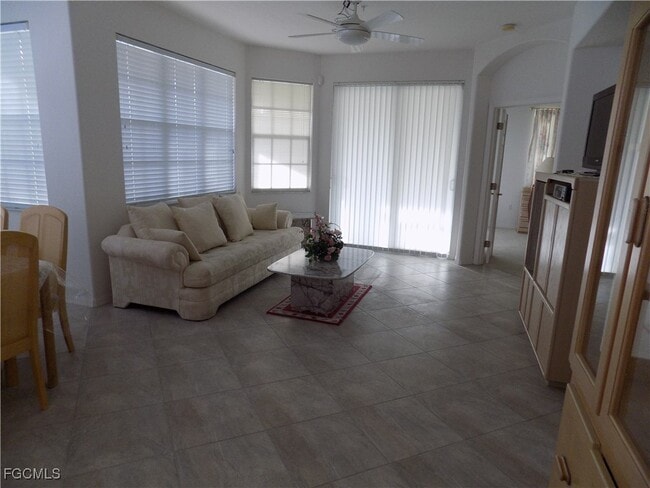 Photo - 20021 Sanibel View Cir Unidad 101