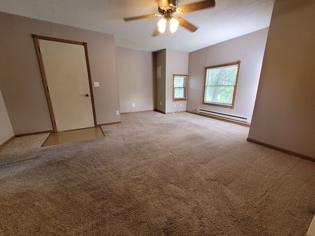 Photo - kb1820 Unit 1824