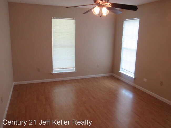 3 br, 2 bath House - 558 Fairfield Way - 3 br, 2 bath House - 558 Fairfield Way