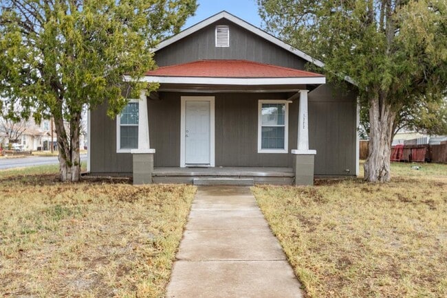 Building Photo - 1322 N Lincoln Ave