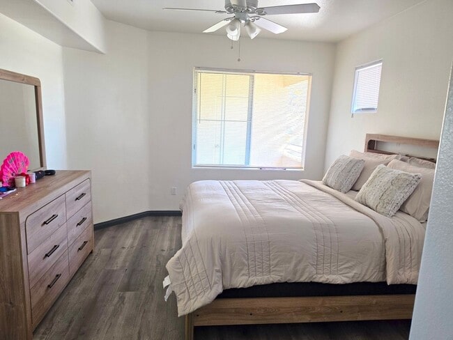 Photo - FULLY FURNISHED * 1BED/1BATH CONDO WITH 1 CAR GARAGE IN SOUTHWEST LAS VEGAS