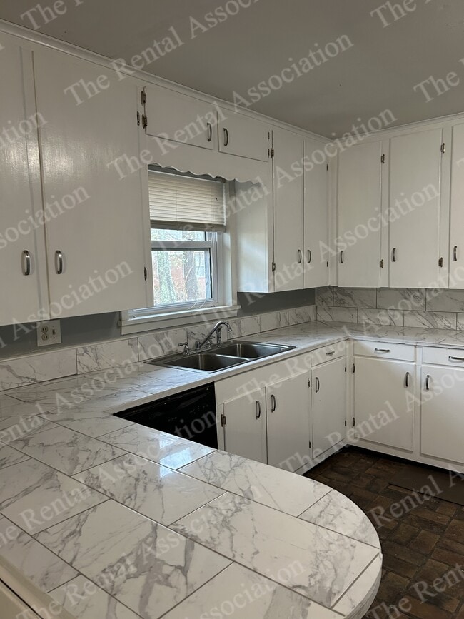 Photo - 1908 Roosevelt Dr