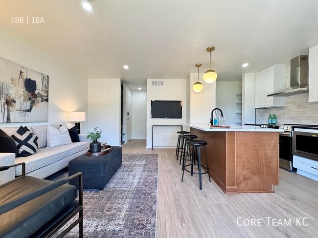 Photo - 4203 SW Trafficway Unidad 1B