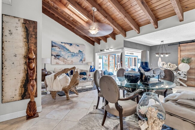 Photo - 1420 W Sandpiper Cir