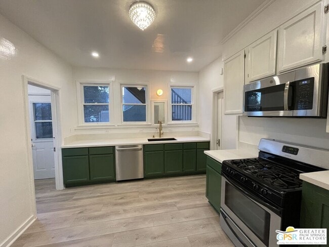 Building Photo - 739 Occidental Blvd Unit 02