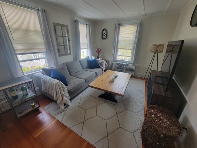 Photo - 19 Dixon St Unit 2