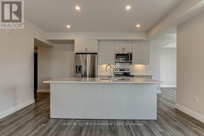 Photo - 200 Callaway Rd Unité 314