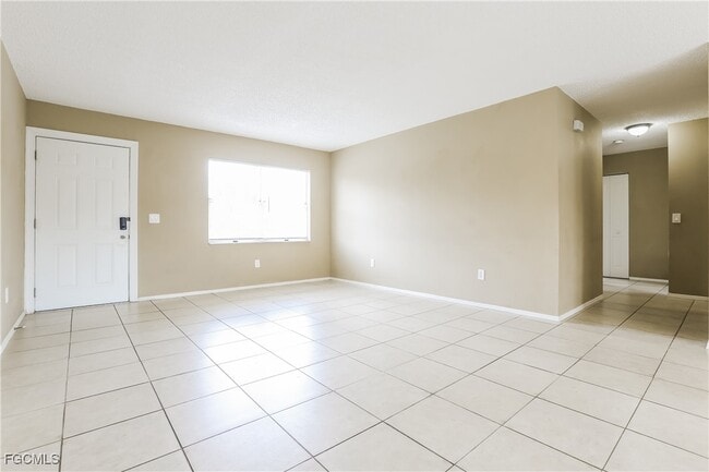 Photo - 1050 S Salford Blvd