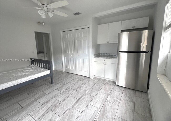 Photo - 5850 Sheridan St Unidad 2