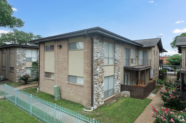 Primary - Bimini Isle Condominiums