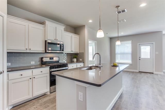 Photo - 15828 Bronte Lane
