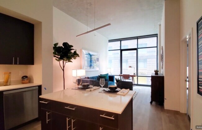 1322 S Wabash Ave