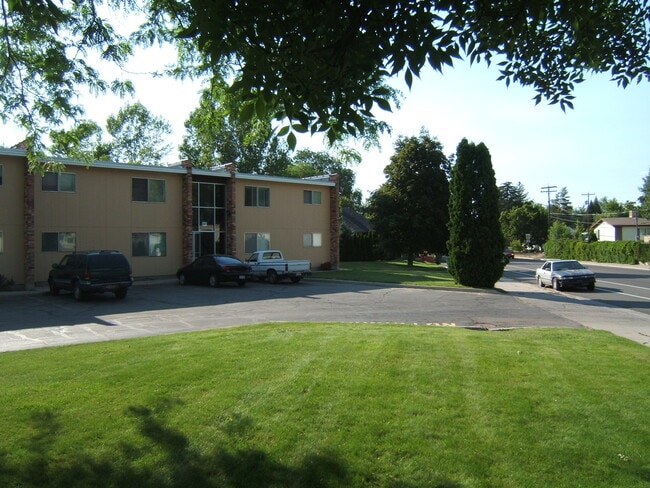 Photo - Arbor Court Apartments