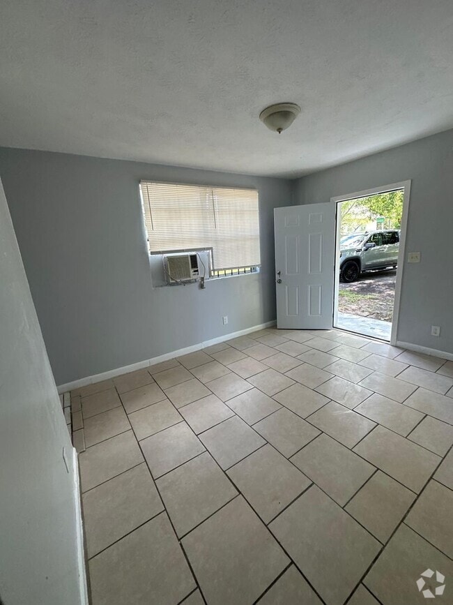 Building Photo - 1614/1616 W 3rd St. Unit 1614 Rental