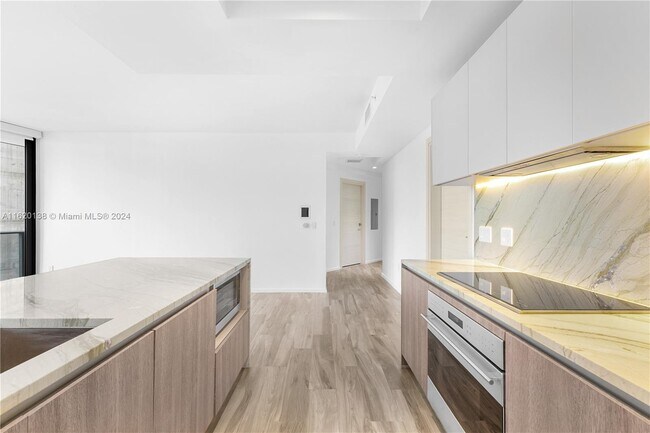 Photo - 801 S Miami Ave Unidad 4105