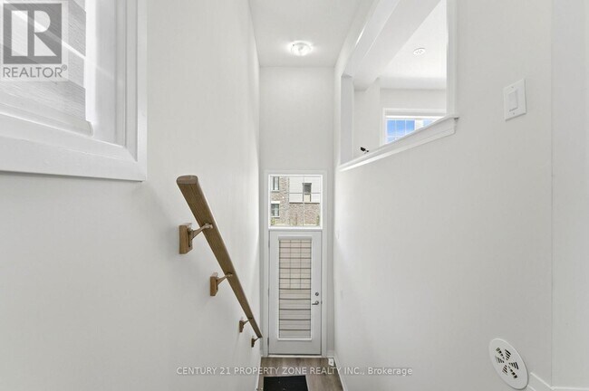 Photo - 185 Bedrock Dr