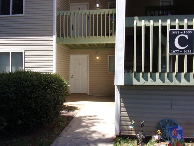 Building Photo - Fully Renovated 2 Bedroom 2 Bath Condo in Eagles Landing Unit 104-C