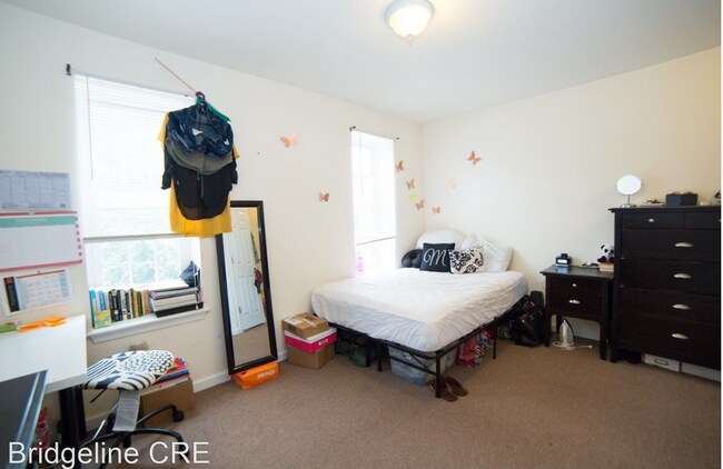 Photo - Modern New Luxury Temple Apartments Unit 1