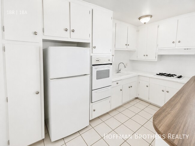 3718 Mentone Ave Unit 9
