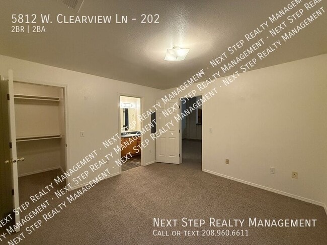 Photo - 5812 W Clearview Ln Unit 202