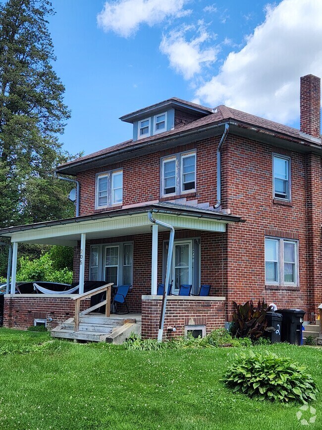 Condos for Rent in Wyomissing PA 12 Condos