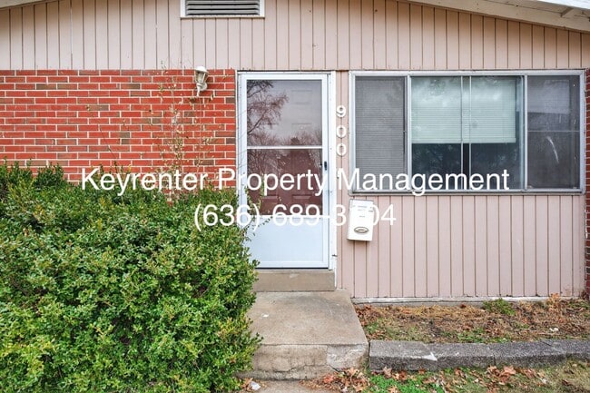 Photo - Updated 3-Bedroom Home with Fenced Yard in Florissant