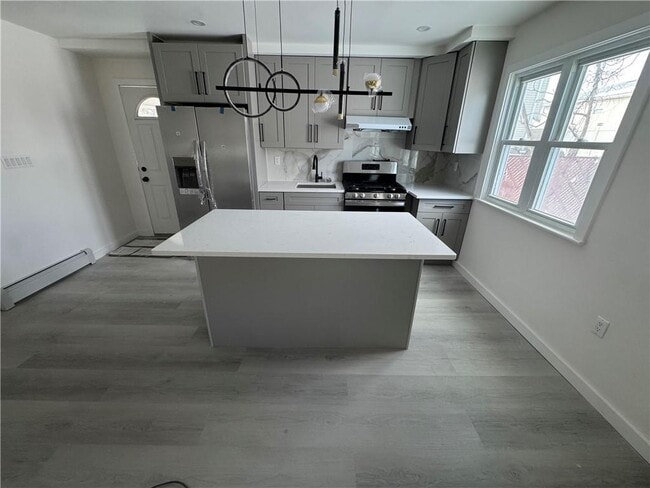 Photo - 47 Carpenter Ave Unidad 1