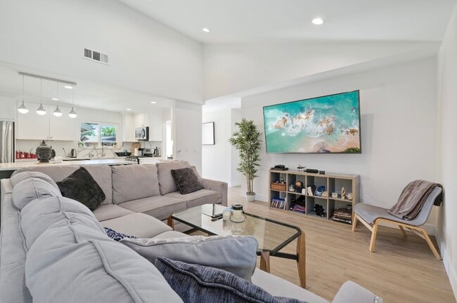 Photo - 895 Rutgers Ave Unidad 895 Rutgers