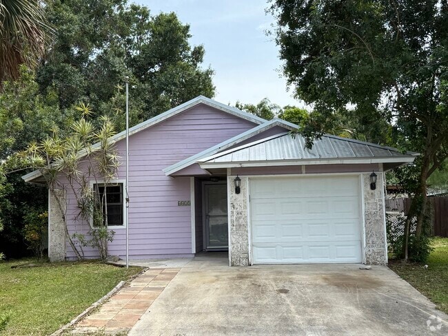 Building Photo - 6425 5th St Rental