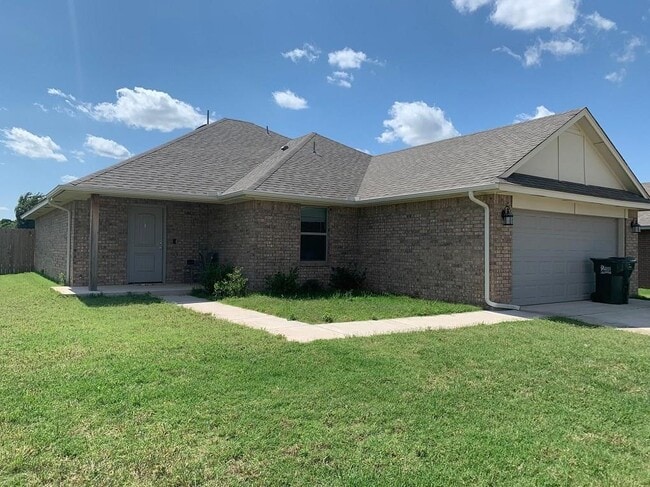 Building Photo - 4704 River Mesa Dr