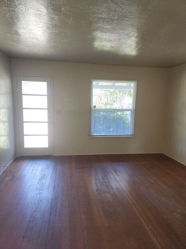 Photo - Escalon cute 2 bedroom duplex w/garage