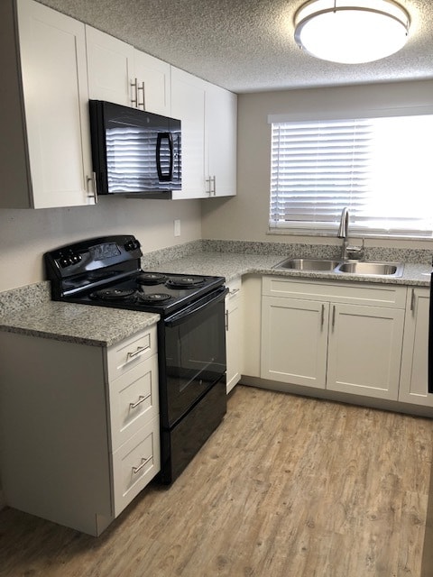Townhouse - 1144 SqFt Kitchen