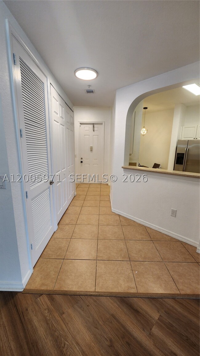 Photo - 3600 Oaks Clubhouse Dr Unit 206