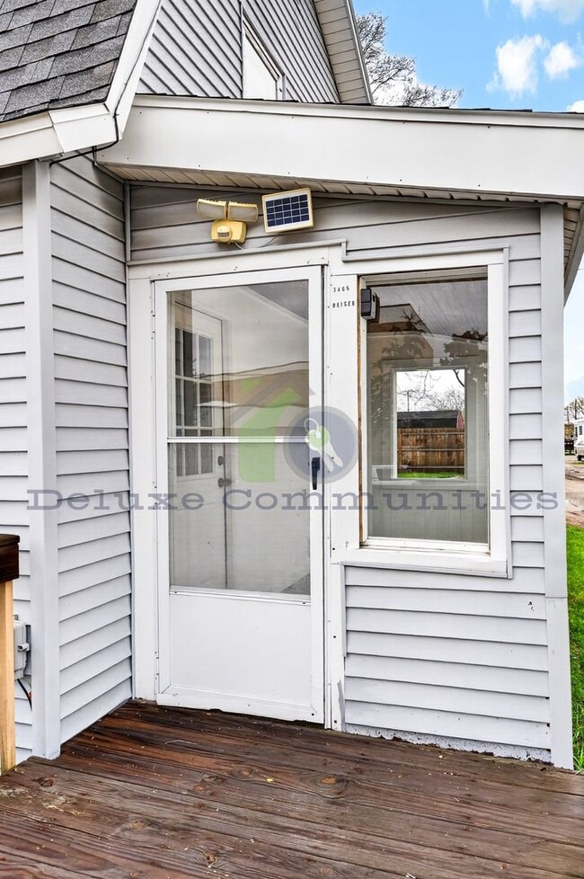 Photo - 3 Bedroom Single Family Home- Wyoming- Completely Remodeled!!!