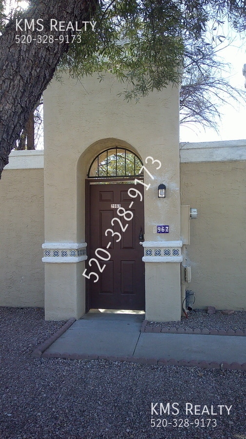 Building Photo - 2967 W Avenida Destino
