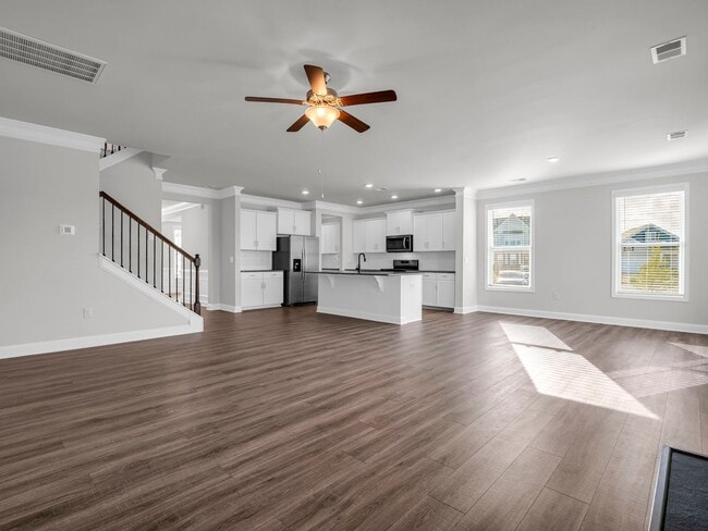 Photo - Luxurious New Constuction in Hendersonville