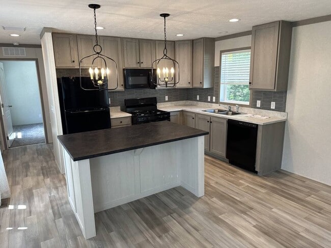 Photo - 9618 Seaway Dr