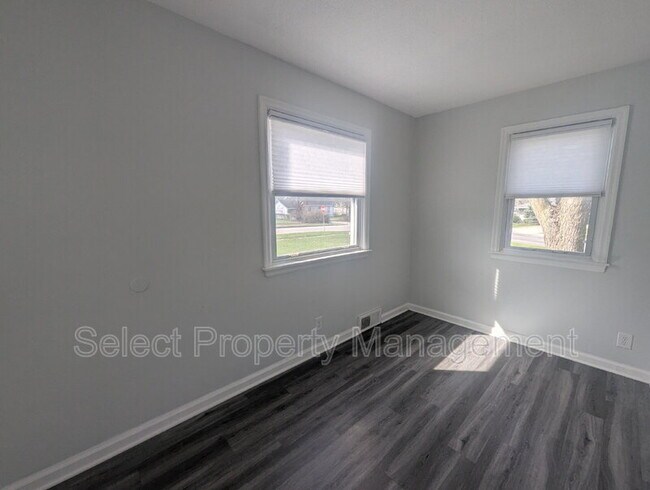 Photo - 1523 Curdes Ave