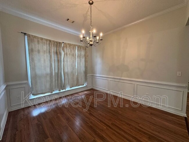 Photo - 435 St Julian Pl