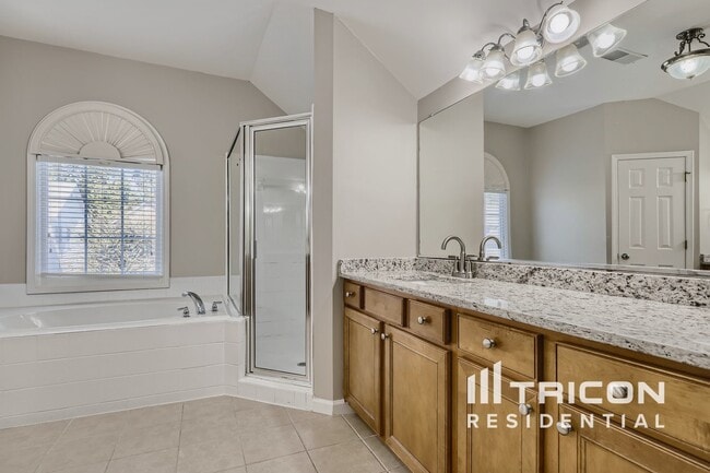 Photo - 529 Water Birch Way