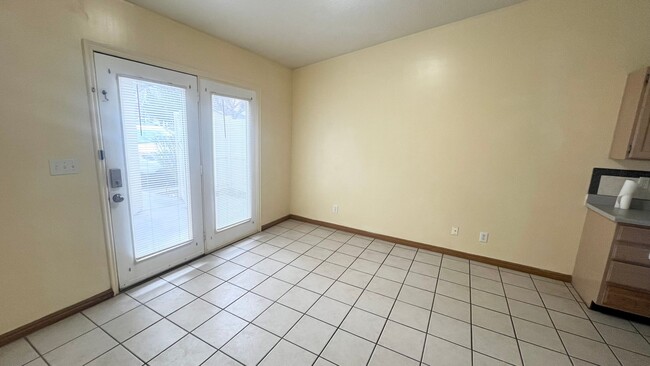 Photo - 4 bedroom/2.5 bathroom Townhome in West Jordan!