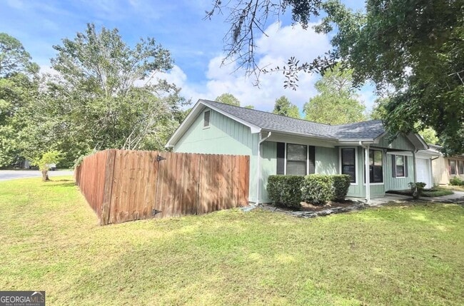 Photo - 317 Lake View Dr
