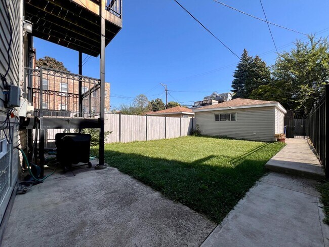 Photo - 2449 N Maplewood Ave