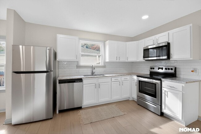 Photo - 4325 S Cherokee St